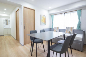 Luxuriously Renovated A Modern Retreat 丶walk to JR Higashi Nakano Subway stop EoSL